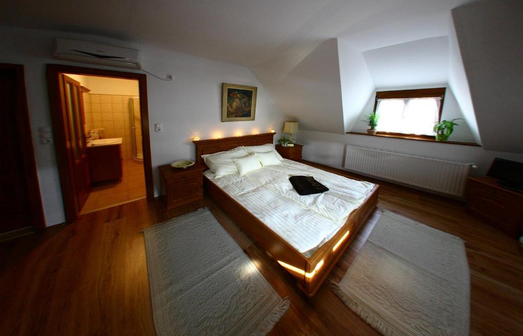 Wekler Csaladi Pinceszet Es Panzio Hotel Mecseknádasd Room photo